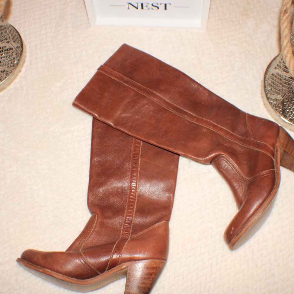 Ladies Brown Vintage leather boots